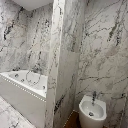 Savoia House, Modern Near Borghese Apartment *
