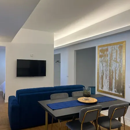 Apartment Savoia House, Modern Near Borghese