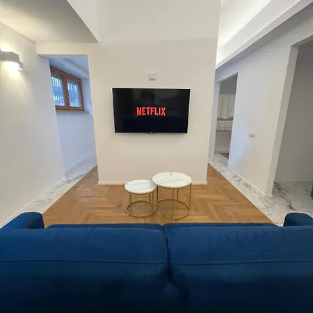 Savoia House, Modern Near Borghese *