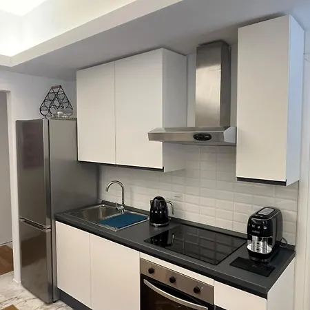 Savoia House, Modern Near Borghese Apartman Róma
