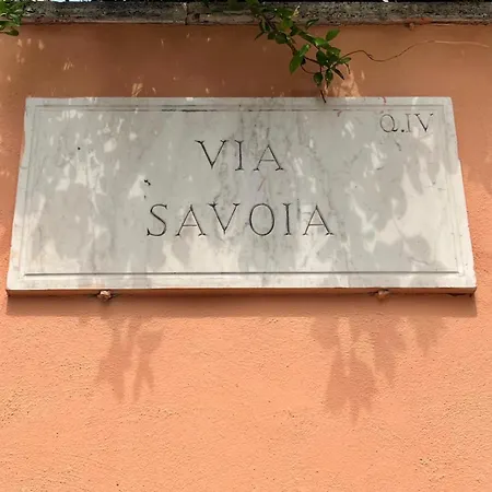 Savoia House, Modern Near Borghese Róma