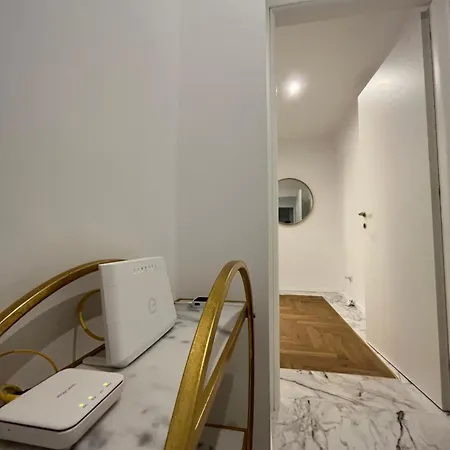 Savoia House, Modern Near Borghese
