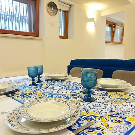 Savoia House, Modern Near Borghese Appartamento
